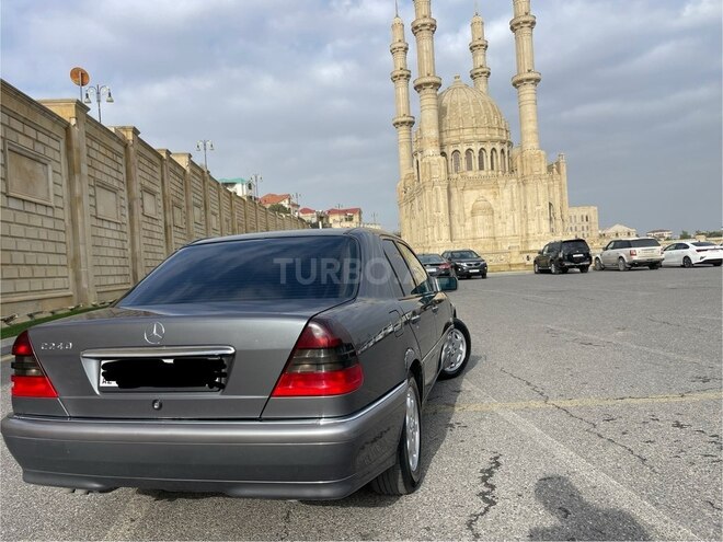 Mercedes C 240 1998, 285,000 km - 2.4 l - Bakı