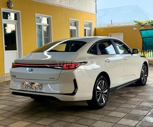 Changan Qiyuan A05 2025, 0 km - 1.5 л - Tovuz