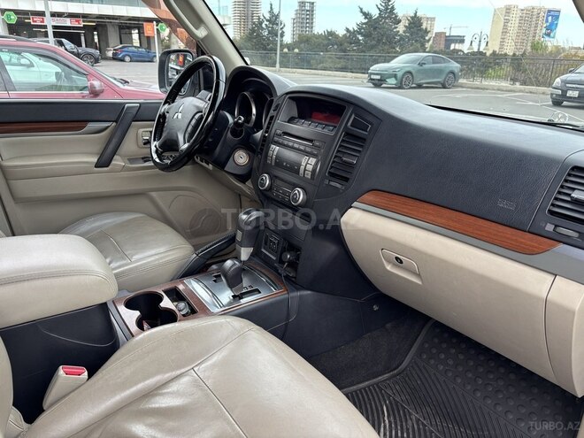 Mitsubishi Pajero 2007, 208,000 km - 3.0 l - Bakı