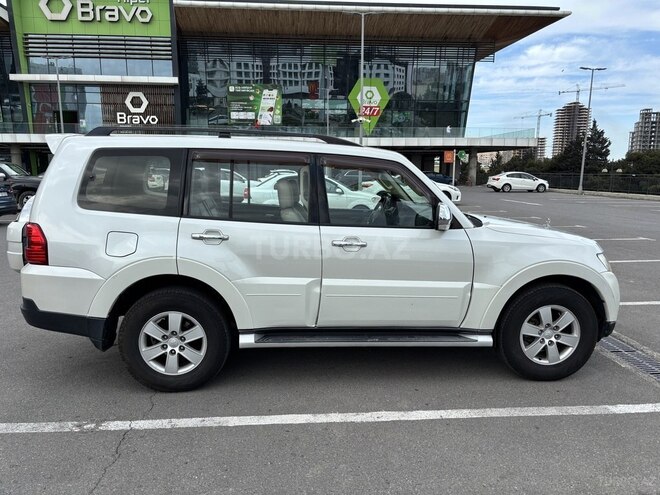 Mitsubishi Pajero 2007, 208,000 km - 3.0 l - Bakı
