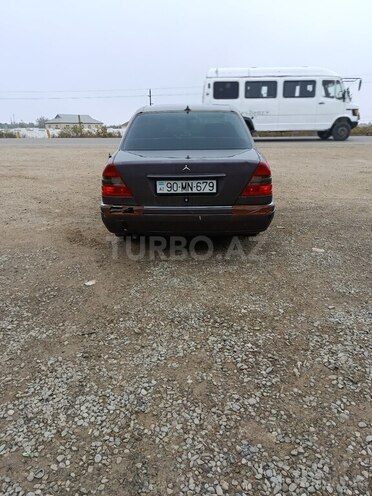 Mercedes C 220 1995, 785,555 km - 2.2 л - Salyan