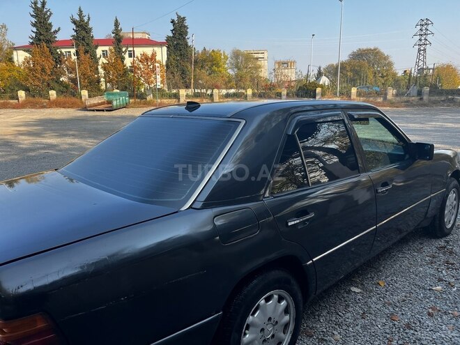 Mercedes E 250 1994, 456,000 km - 2.5 l - Kürdəmir
