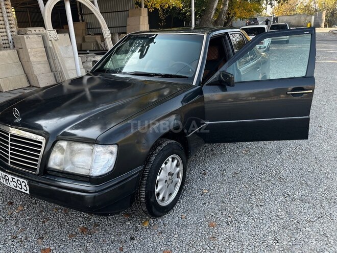 Mercedes E 250 1994, 456,000 km - 2.5 l - Kürdəmir