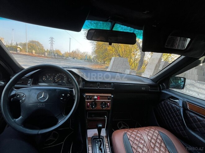 Mercedes E 250 1994, 456,000 km - 2.5 l - Kürdəmir