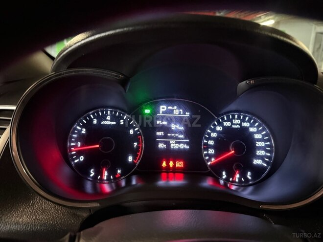 Kia K3 2017, 250,500 km - 1.6 l - Bakı