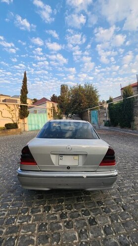 Mercedes C 240 1998, 447,000 km - 2.4 л - Bakı