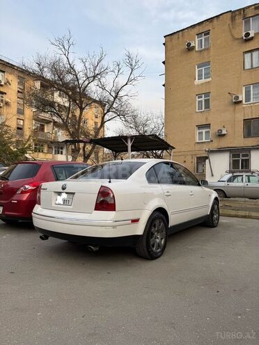 Volkswagen Passat 2002, 347,000 km - 2.8 l - Bakı
