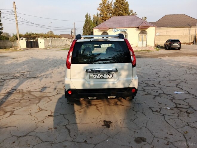 Nissan X-Trail 2014, 321,000 km - 2.5 l - Bakı