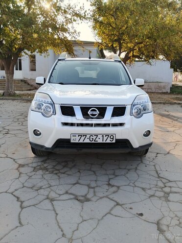 Nissan X-Trail 2014, 321,000 km - 2.5 l - Bakı