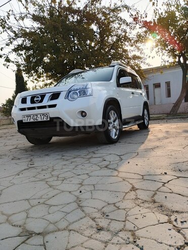 Nissan X-Trail 2014, 321,000 km - 2.5 l - Bakı