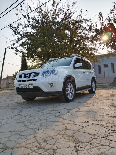 Nissan X-Trail 2014, 321,000 km - 2.5 l - Bakı