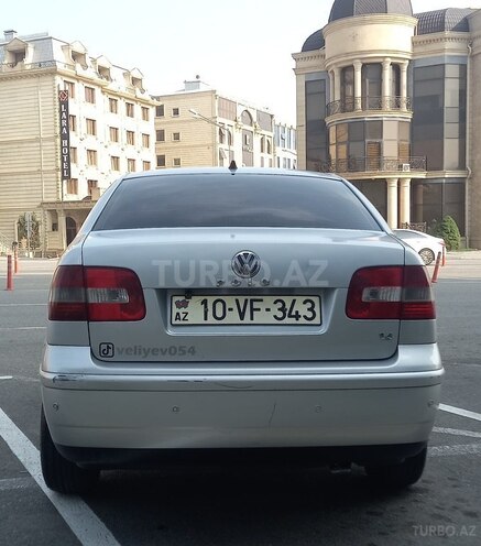 Volkswagen Polo 2006, 250,001 km - 1.4 l - Bakı