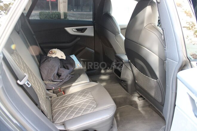 Audi Q8 2025, 3,000 km - 3.0 l - Bakı