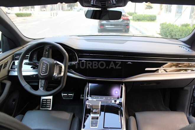 Audi Q8 2025, 3,000 km - 3.0 l - Bakı