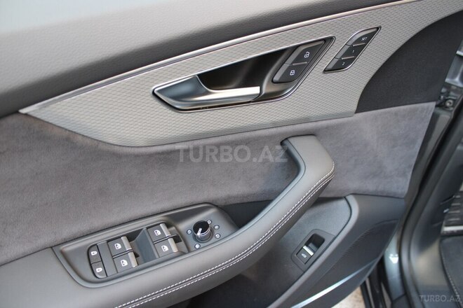 Audi Q8 2025, 3,000 km - 3.0 l - Bakı