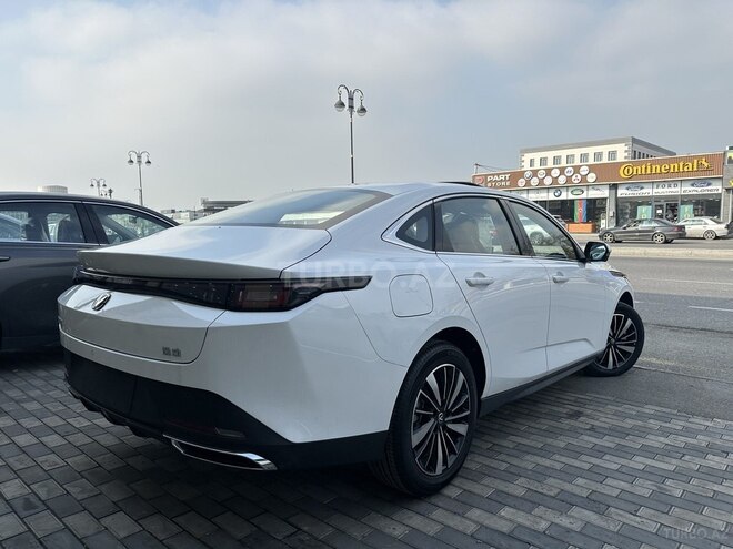Changan Eado-4