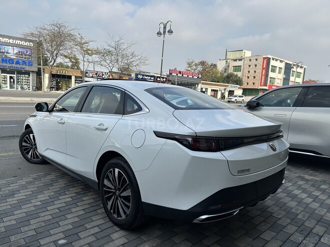 Changan Eado-6
