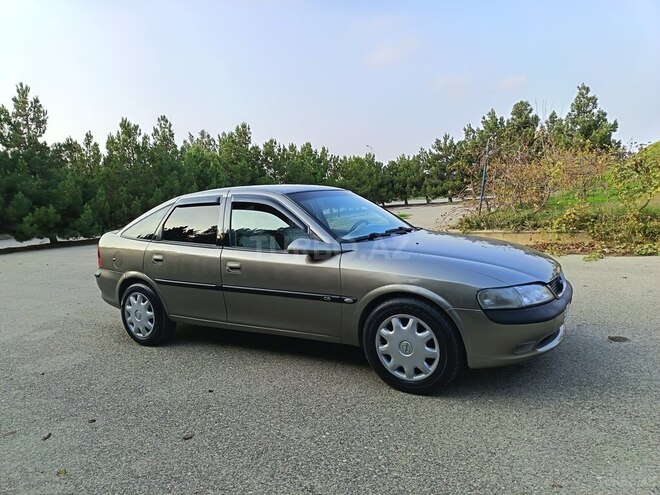 Opel Vectra 1996, 325,475 km - 1.8 l - Bakı