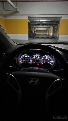 Hyundai Elantra 2011, 241,402 km - 1.8 l - Bakı