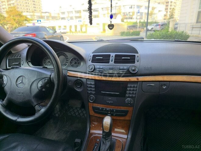 Mercedes E 270 2002, 460,000 km - 2.7 l - Bakı