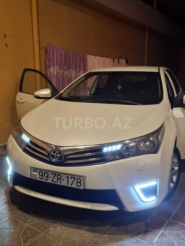 Toyota Corolla 2013, 240,000 km - 1.6 l - Gəncə