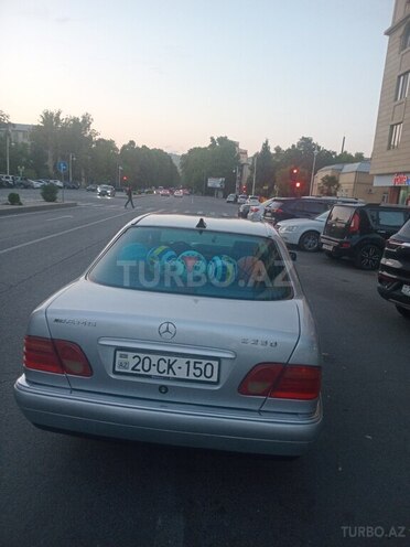 Mercedes E 230 1996, 392,000 km - 2.3 l - Mingəçevir