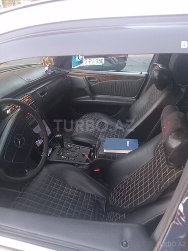 Mercedes E 230 1996, 392,000 km - 2.3 l - Mingəçevir