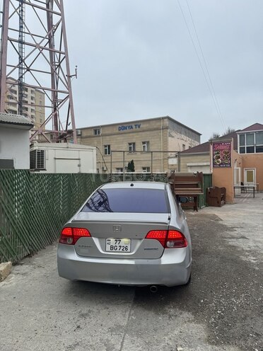 Honda Civic 2006, 239,000 km - 1.3 l - Bakı