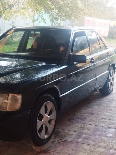 Mercedes 190 1992, 190,000 km - 2.3 л - Tovuz