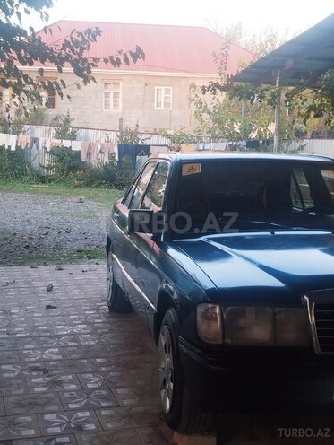 Mercedes 190 1992, 190,000 km - 2.3 л - Tovuz