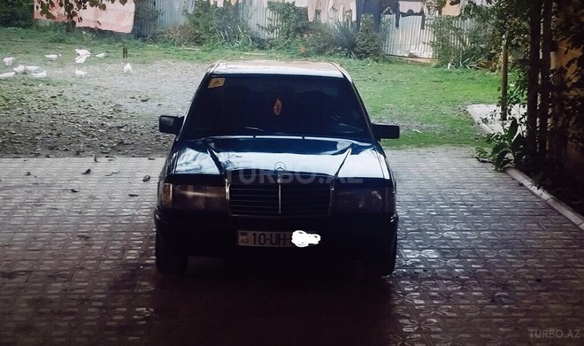 Mercedes 190 1992, 190,000 km - 2.3 л - Tovuz