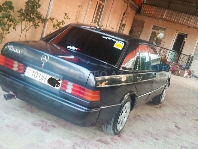 Mercedes 190 1992, 190,000 km - 2.3 л - Tovuz