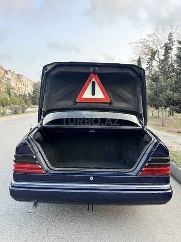 Mercedes E 200 1995, 357,000 km - 2.0 l - Sumqayıt