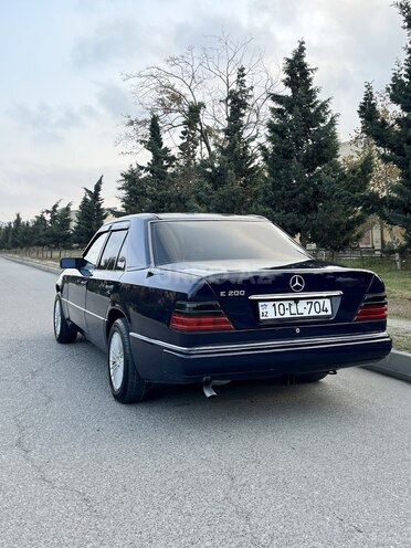 Mercedes E 200 1995, 357,000 km - 2.0 l - Sumqayıt