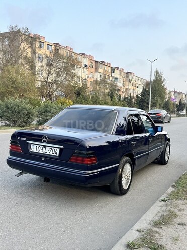 Mercedes E 200 1995, 357,000 km - 2.0 l - Sumqayıt