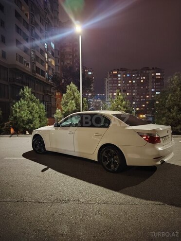 BMW 520 2005, 310,000 km - 2.2 l - Bakı