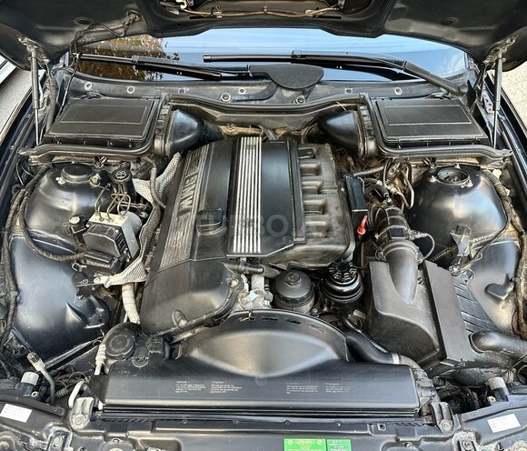 BMW 525 2002, 277,888 km - 2.5 l - Gəncə
