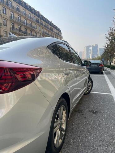 Hyundai Elantra 2018, 156,428 km - 2.0 л - Bakı