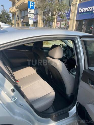 Hyundai Elantra 2018, 156,428 km - 2.0 л - Bakı