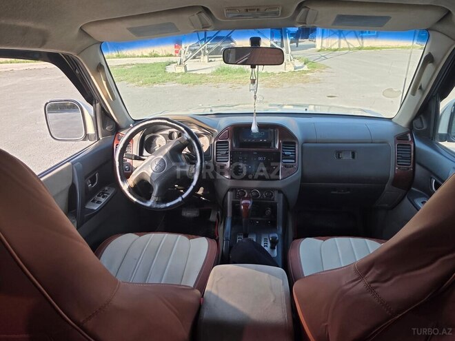 Mitsubishi Pajero 2004, 350,000 km - 2.8 л - Sumqayıt