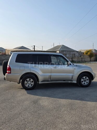 Mitsubishi Pajero 2004, 350,000 km - 2.8 л - Sumqayıt