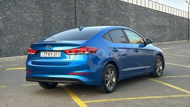 Hyundai Elantra 2018, 103,000 km - 2.0 л - Bakı