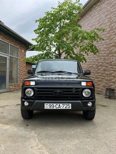 LADA (VAZ) Niva 2021, 62,000 km - 1.7 l - Astara