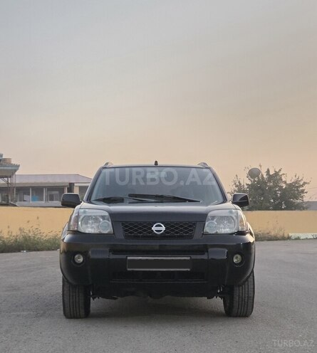 Nissan X-Trail 2004, 336,000 km - 2.0 l - Salyan