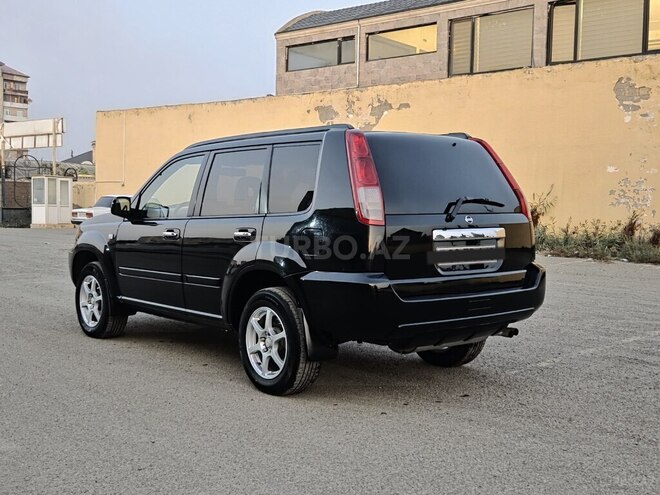 Nissan X-Trail 2004, 336,000 km - 2.0 l - Salyan