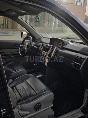 Nissan X-Trail 2004, 336,000 km - 2.0 l - Salyan