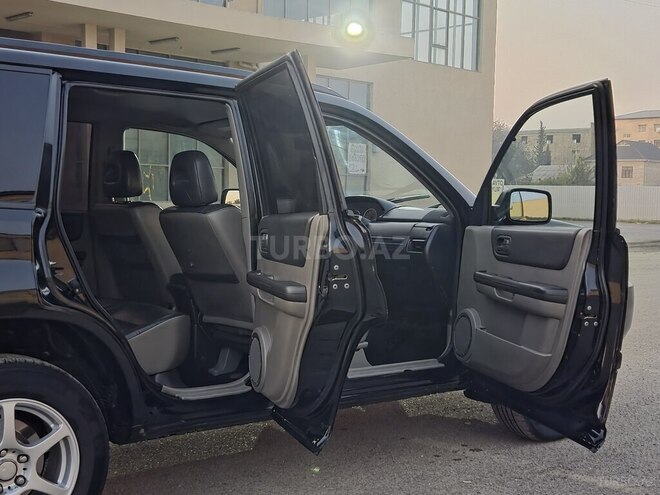 Nissan X-Trail 2004, 336,000 km - 2.0 l - Salyan