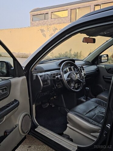 Nissan X-Trail 2004, 336,000 km - 2.0 l - Salyan