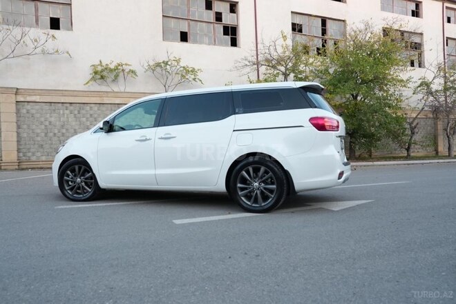 Kia Carnival 2018, 135,254 km - 2.2 l - Bakı