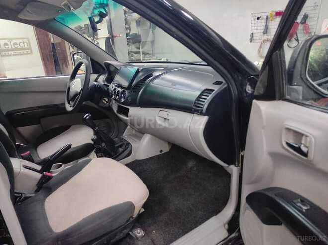 Mitsubishi L200 2012, 505,000 km - 2.5 l - Bakı